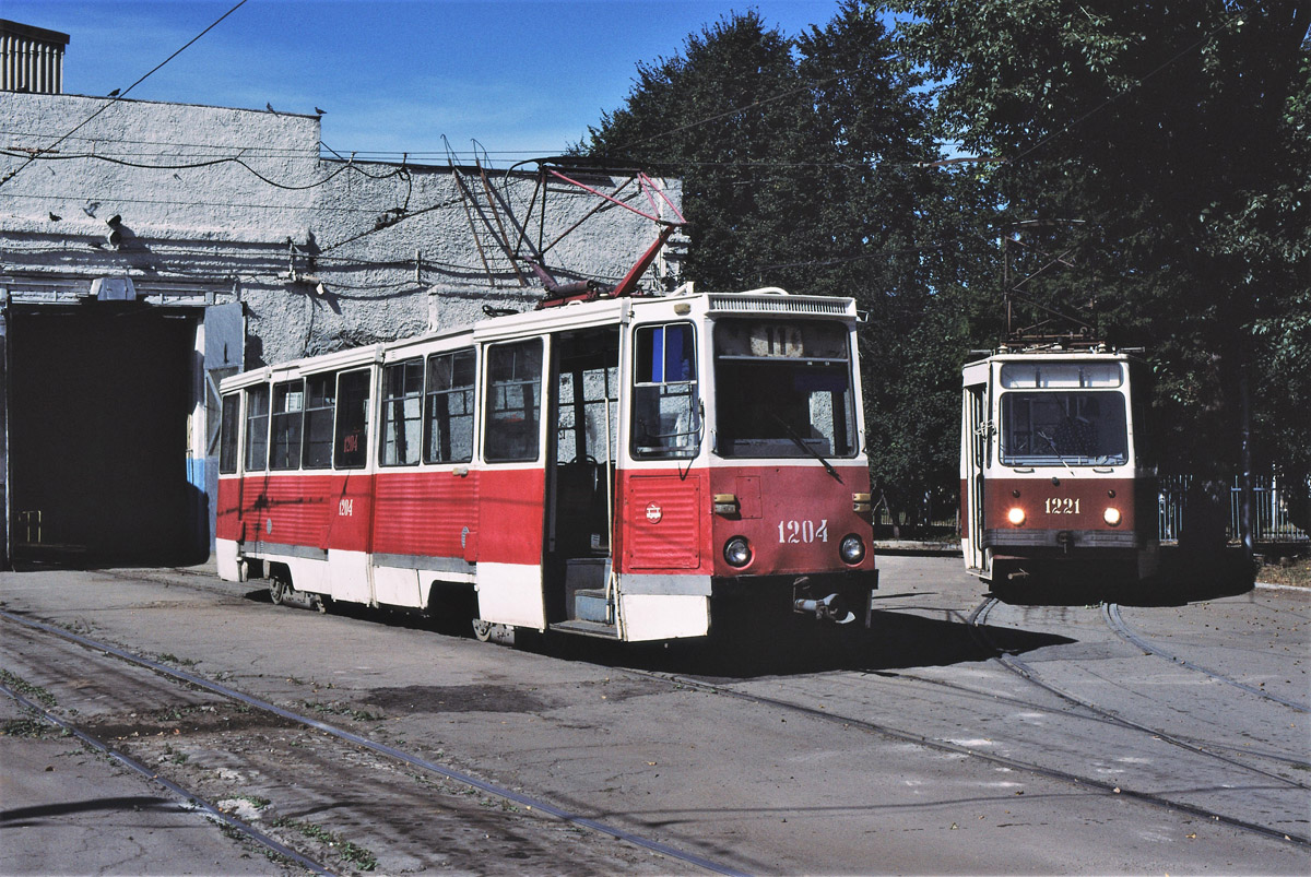 Ульяновск, 71-605А № 1204; Ульяновск, 71-132 (ЛМ-93) № 1221