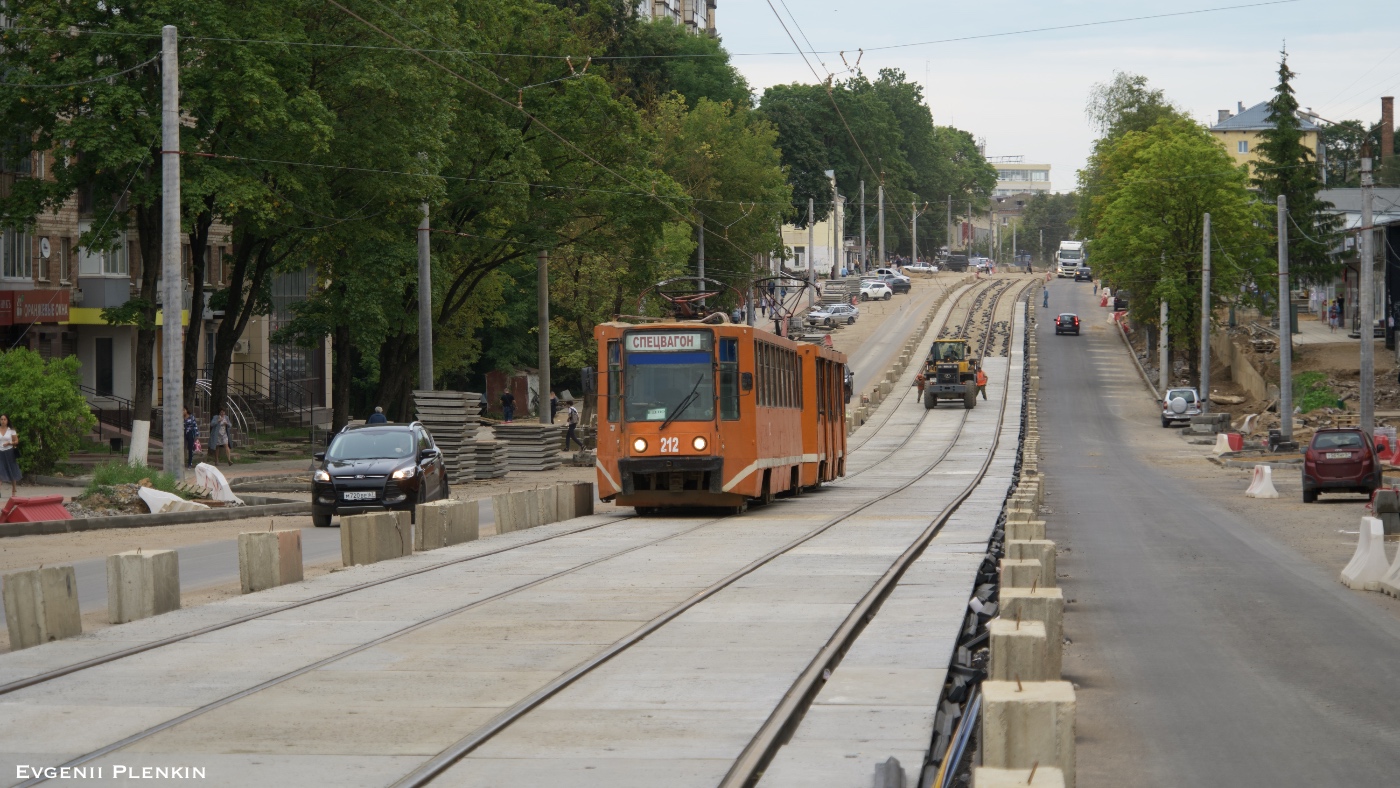 Smolensk, 71-608K č. 212; Smolensk — Constructions, track reconstructions and repairings; Smolensk — Shuttle traffic of trams during the repair of Nikolaev Street