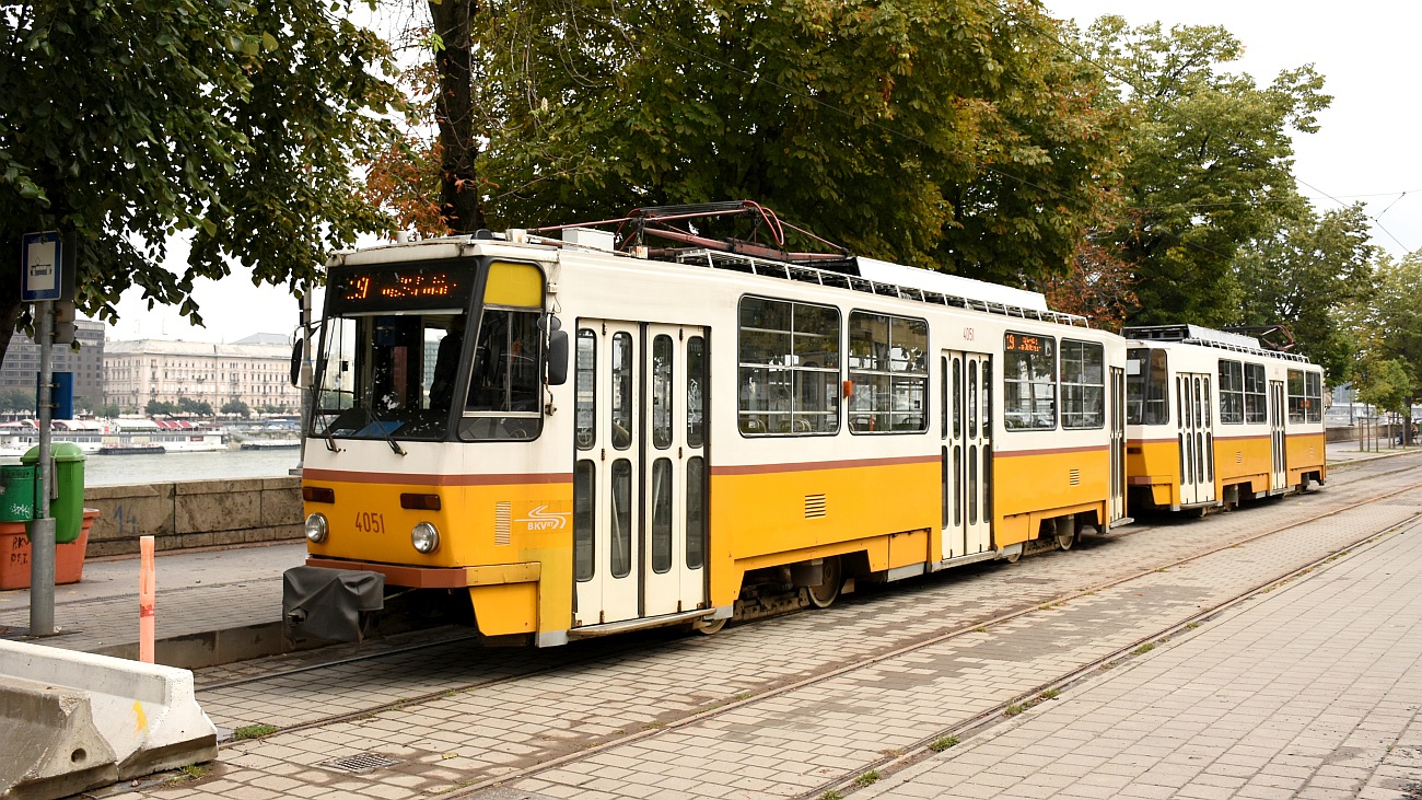 Будапешт, Tatra T5C5 № 4051; Будапешт, Tatra T5C5 № 4046