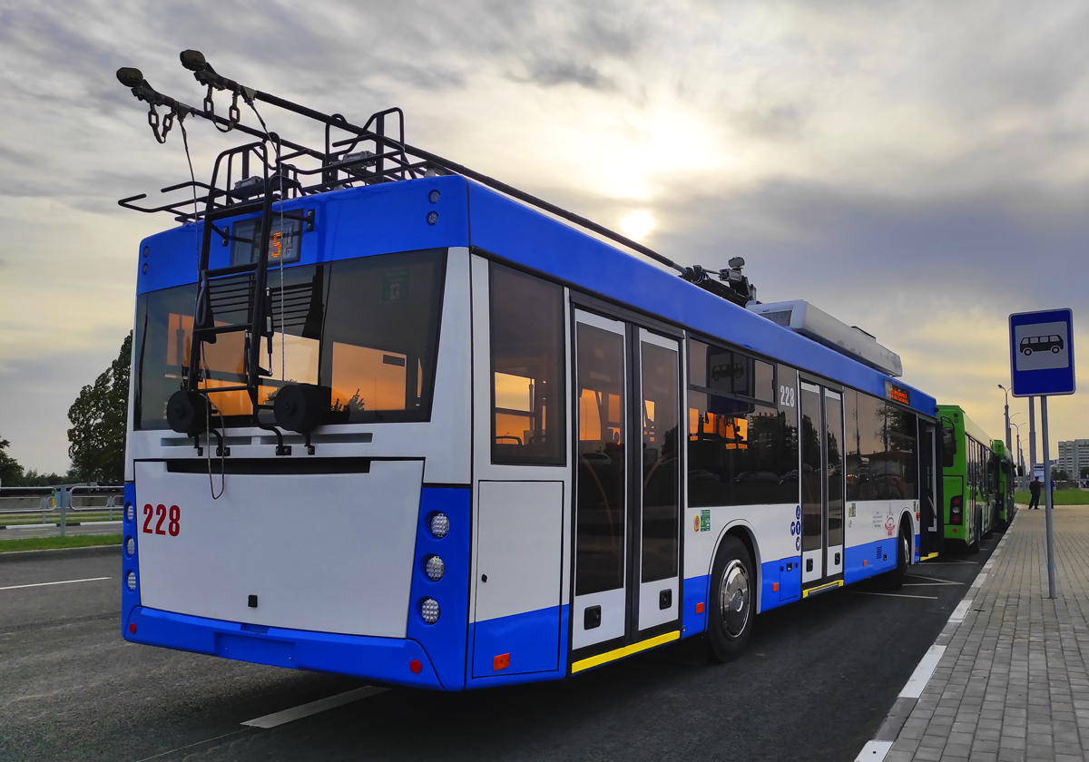 Витебск, МАЗ-203Т70 № 228; Витебск — Троллейбусные маршруты с использованием автономного хода