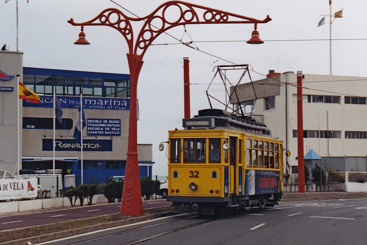 A Coruña, 2-axle motor car nr. 32