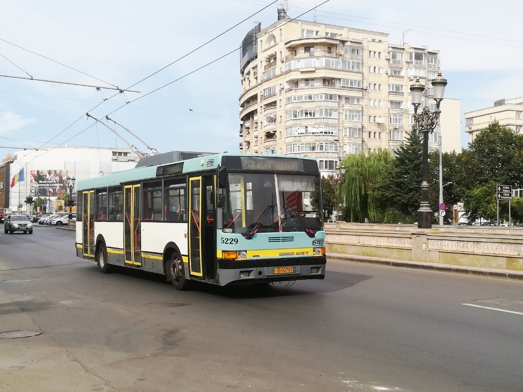 Bukurešť, Ikarus 415.80 č. 5229