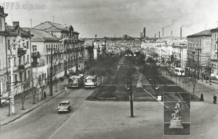 Kryvyi Rih — Old photos; Kryvyi Rih — Trolleybus Lines and Infrastructure