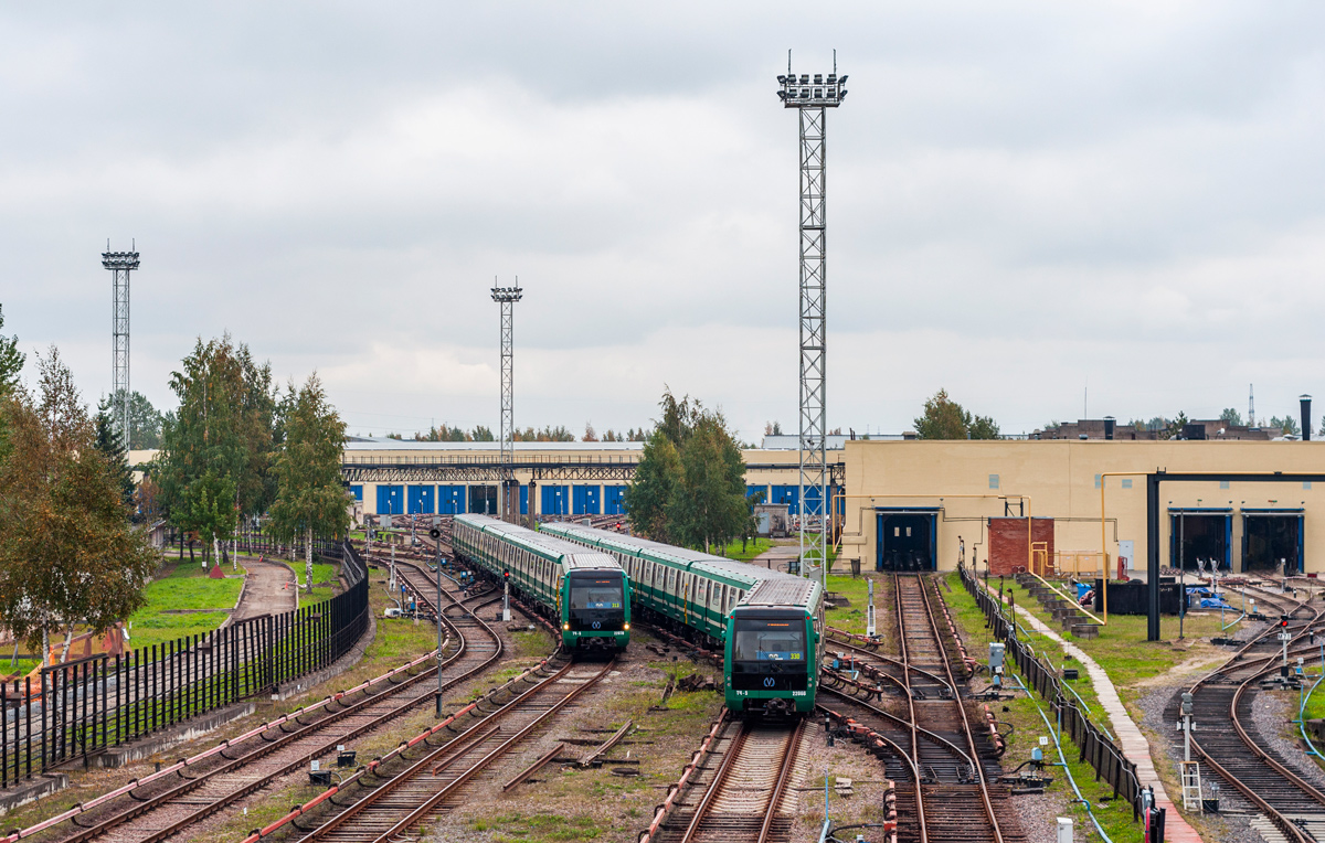 Санкт-Петербург, 81-722.3 (ОЭВРЗ) № 22070; Санкт-Петербург, 81-722.3 (МВМ) № 22066