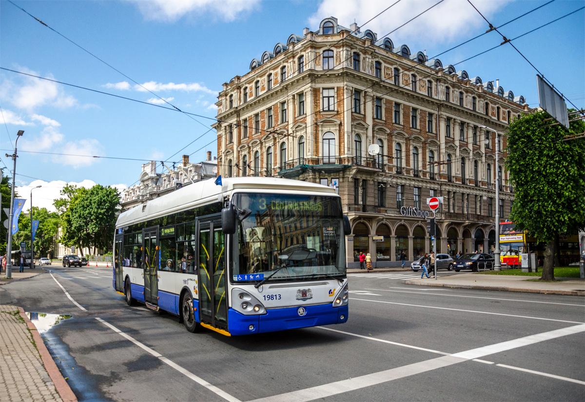 Riga, Škoda 24Tr Irisbus Citelis č. 19813