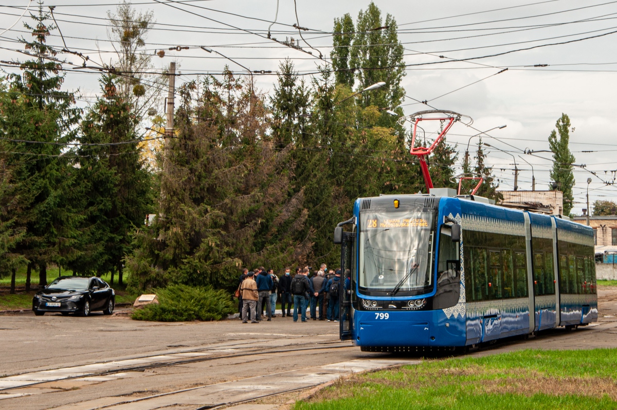 Kiiev, PESA 71-414K-2 (Fokstrot) № 799; Kiiev — Presentations of new cars