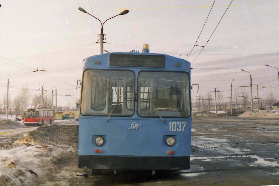 Novocheboksarsk, ZiU-682V č. 1037