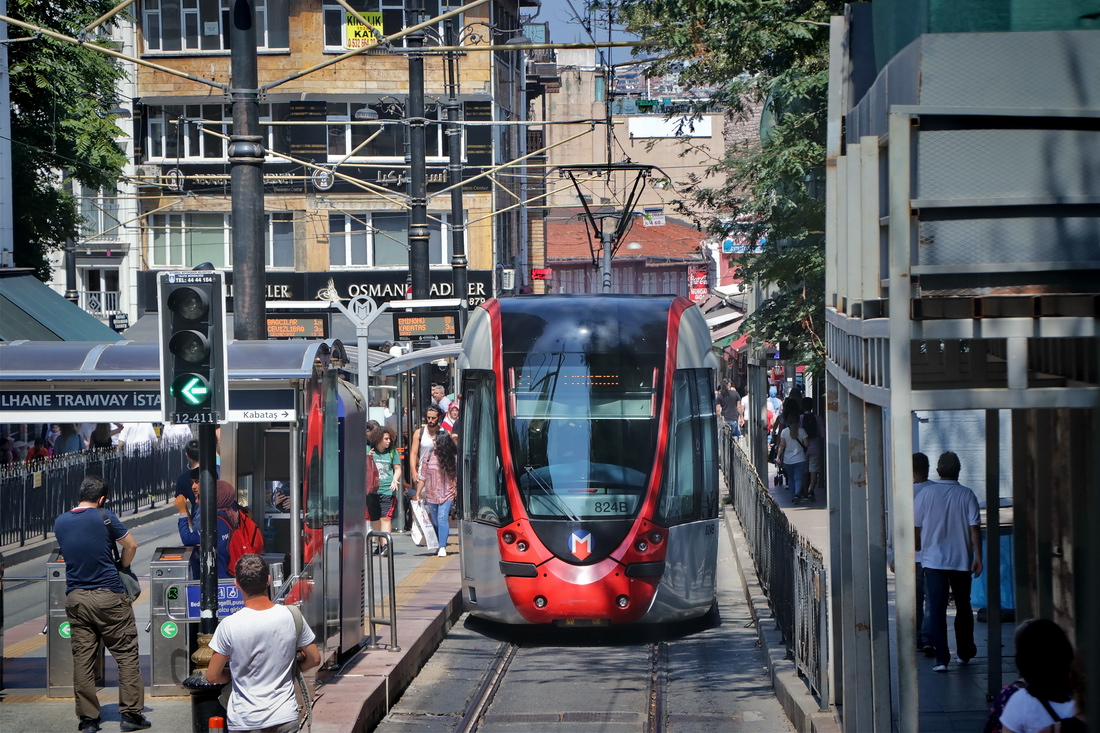 Стамбул, Alstom Citadis 304 № 824; Стамбул — Трамвайная линия T1 (Kabataş — Bağcılar) — Разные фотографии