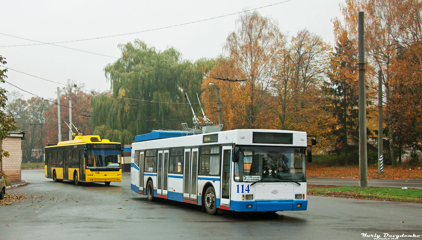 Полтава, ЮМЗ E186 № 114