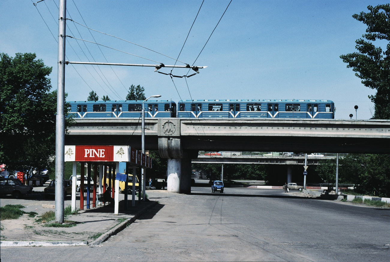 Tashkent, 81-714 (LVZ) nr. 7963; Tashkent, 81-717 (LVZ) nr. 8748