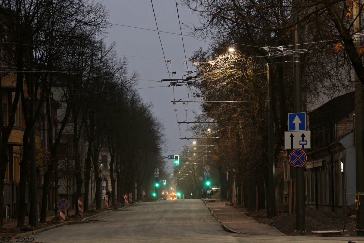 Kaunas — Trolleybus wires and infrastructure