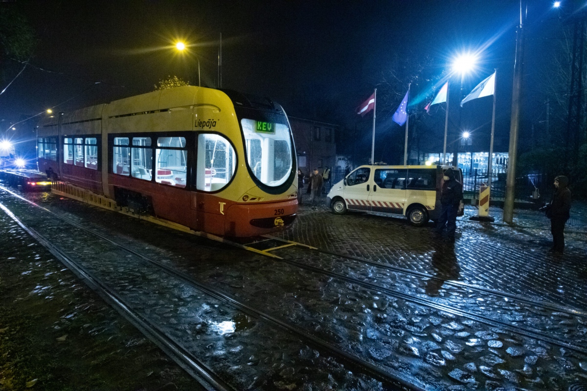 Лиепая — Новые трамваи Končar