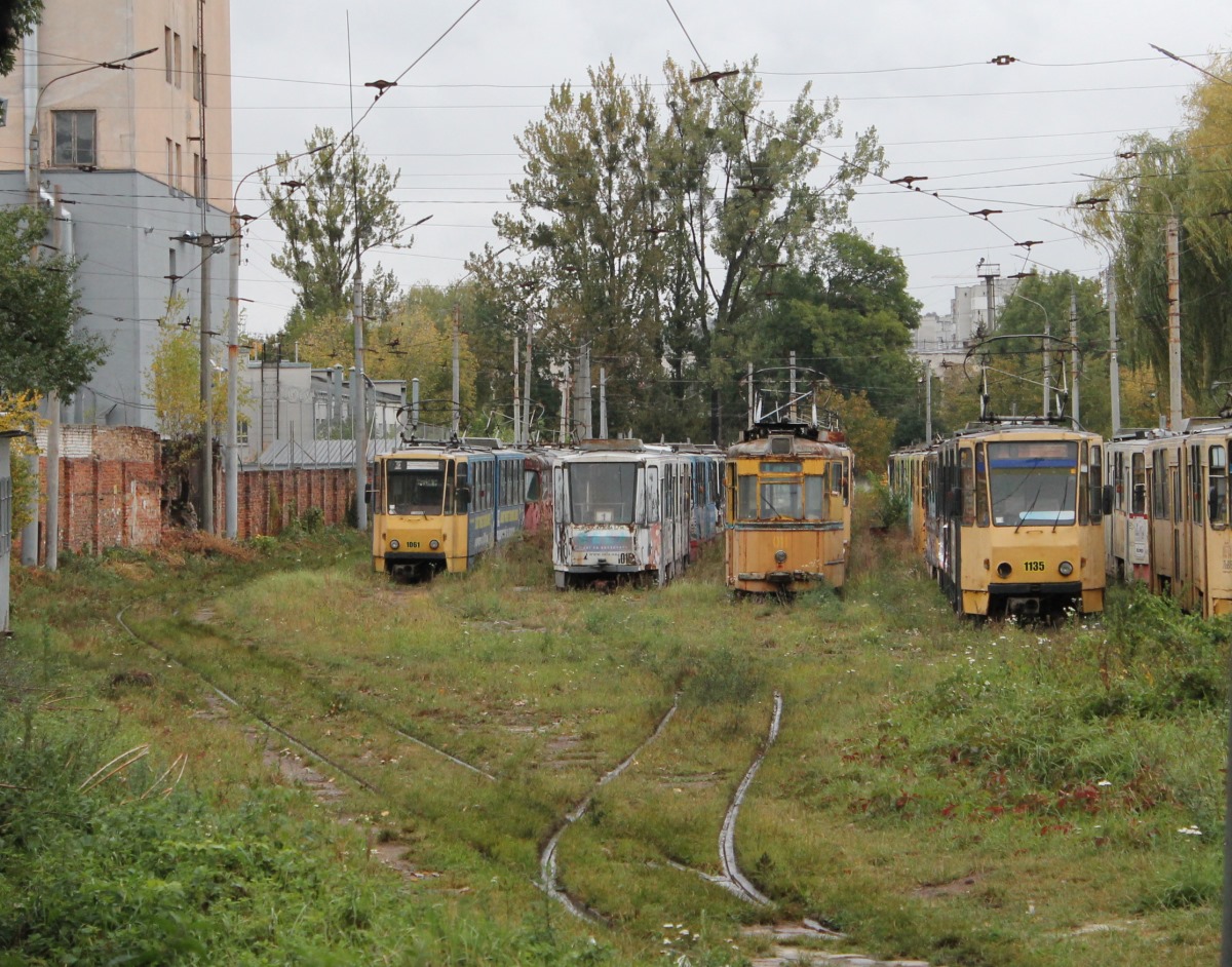 Львов, Tatra KT4SU № 1061; Львов, Tatra KT4SU № 1015; Львов, Gotha T2-62 № 011; Львов, Tatra KT4SU № 1135