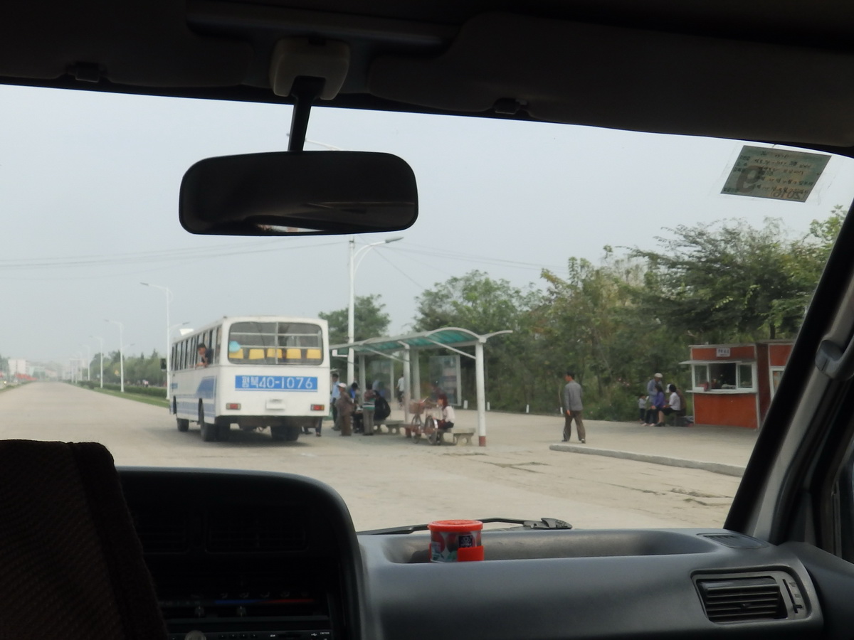 Sinuiju — Interurban Trolleybus Line to Ragwon Machine Complex