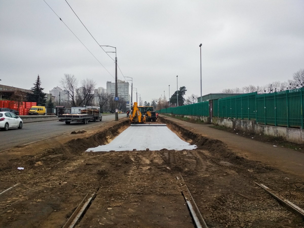 Kiiev — Reconstruction of the tramway line to 'Lisova' metro station