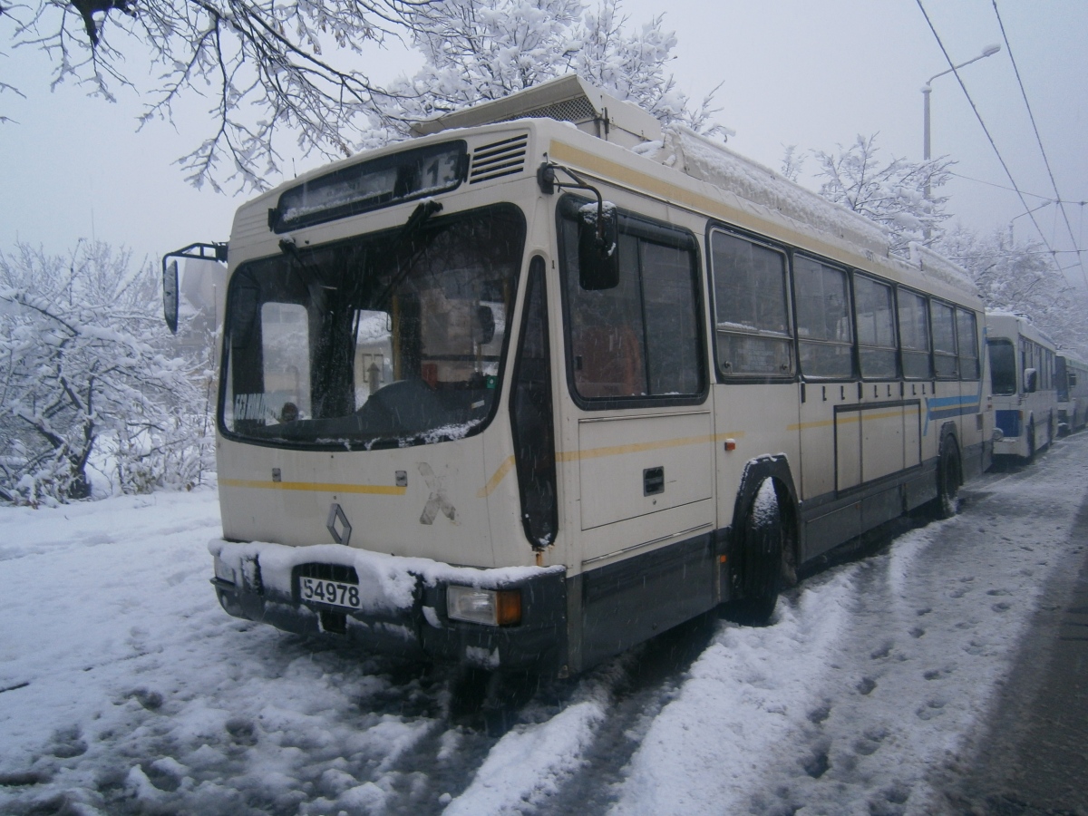 Ruse, Renault ER100 č. 54978