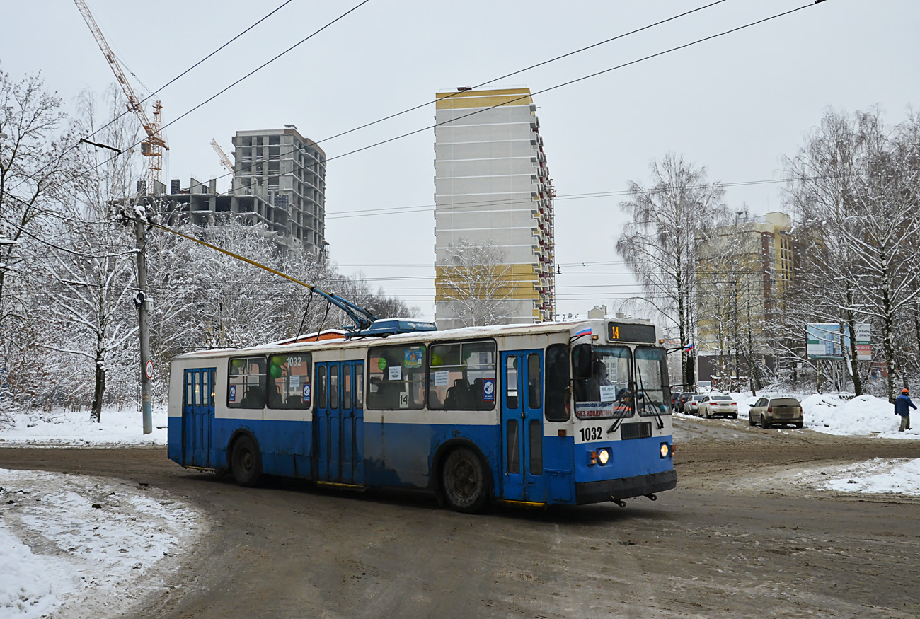 Брянск, ЗиУ-682Г-016 (012) № 1032; Брянск — Троллейбусный парад 04.12.2020 в честь 60-летия троллейбуса г. Брянска