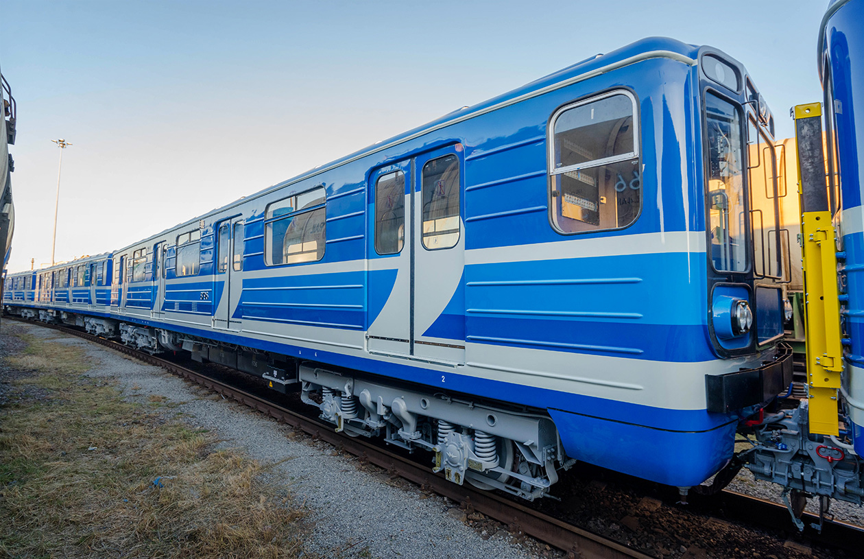 Samara, 81-717 (LVZ) № 8796; Sankt-Peterburg — Metro — Transport of subway cars by railway; Samara — Transportation of subway cars by railway