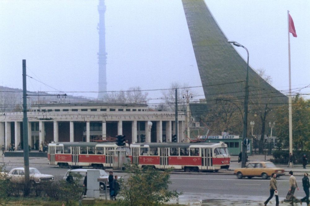 Moskva, Tatra T3SU č. 5386; Moskva, Tatra T3SU č. 5385