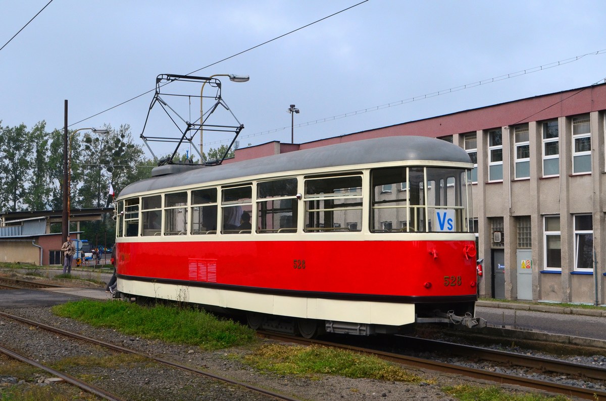 Ostrava, Tatra T1 # 528