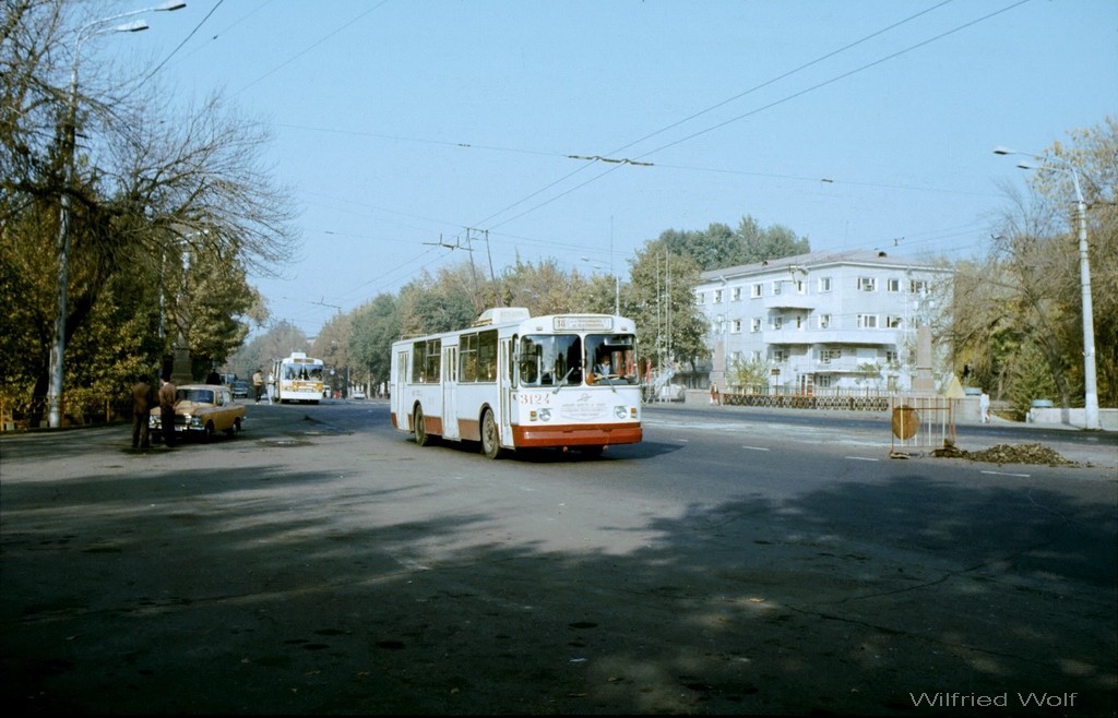 Tashkent, ZiU-682V № 3124