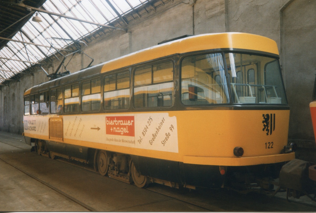 Дрезден, Tatra T4D № 222 122; Дрезден — Трамвайное депо Толькевиц (закрытые 2003)