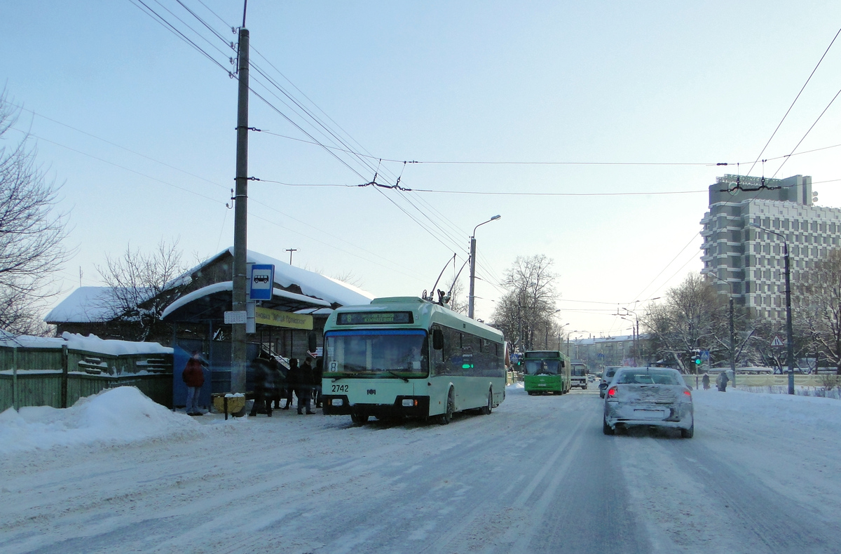 Гомель, БКМ 32102 № 2742