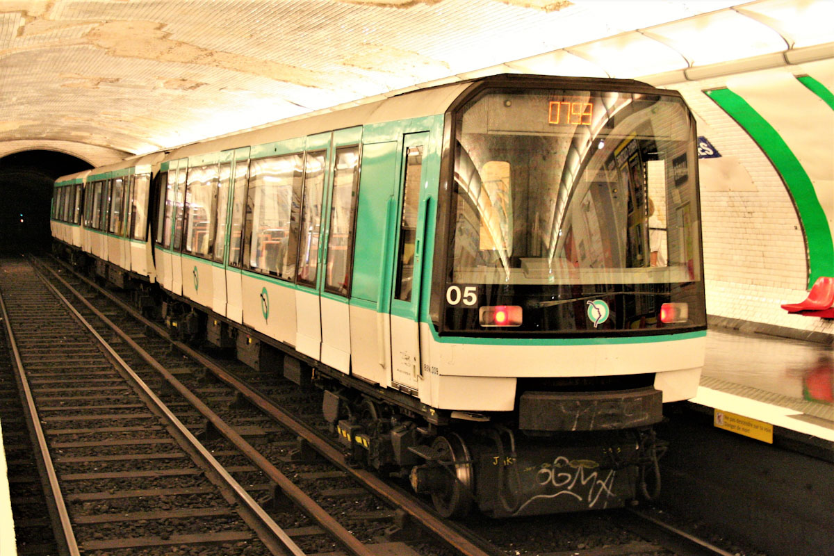 Paris - Versailles - Yvelines, Alstom MF 88 N°. 05