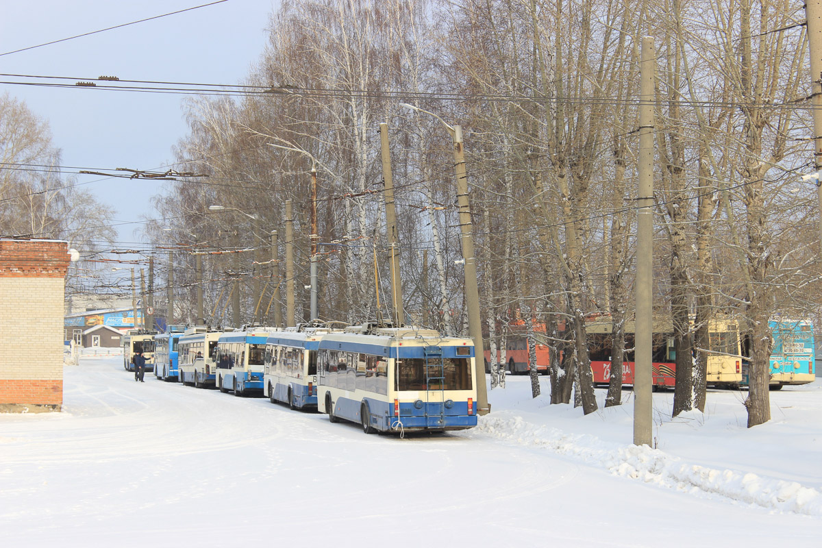 Томск, БКМ 321 № (8534)