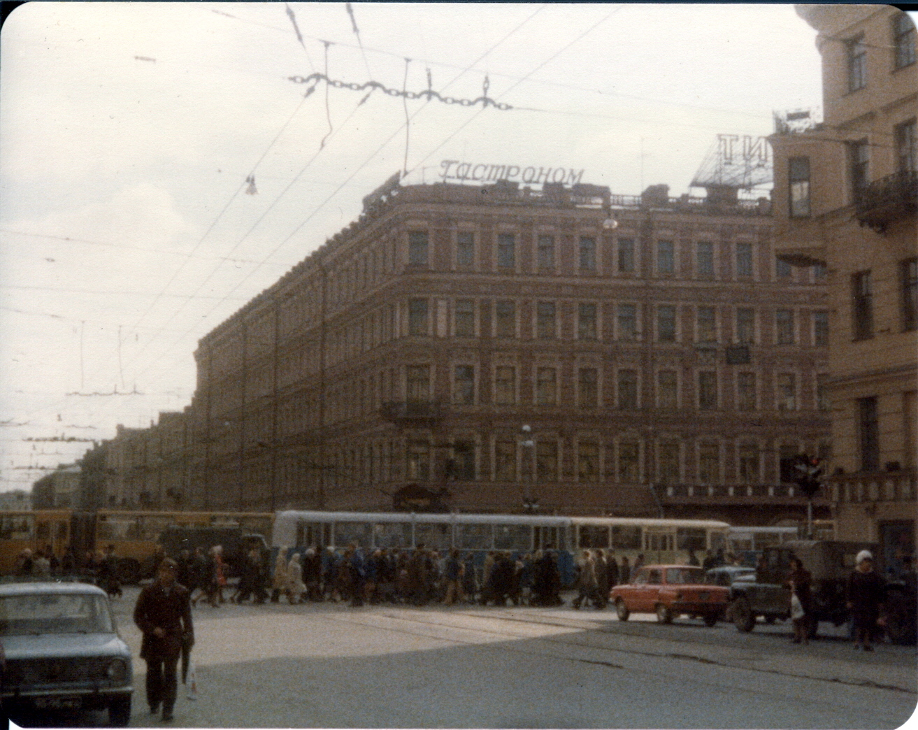 Санкт-Петербург — Исторические фотографии троллейбусной инфраструктуры