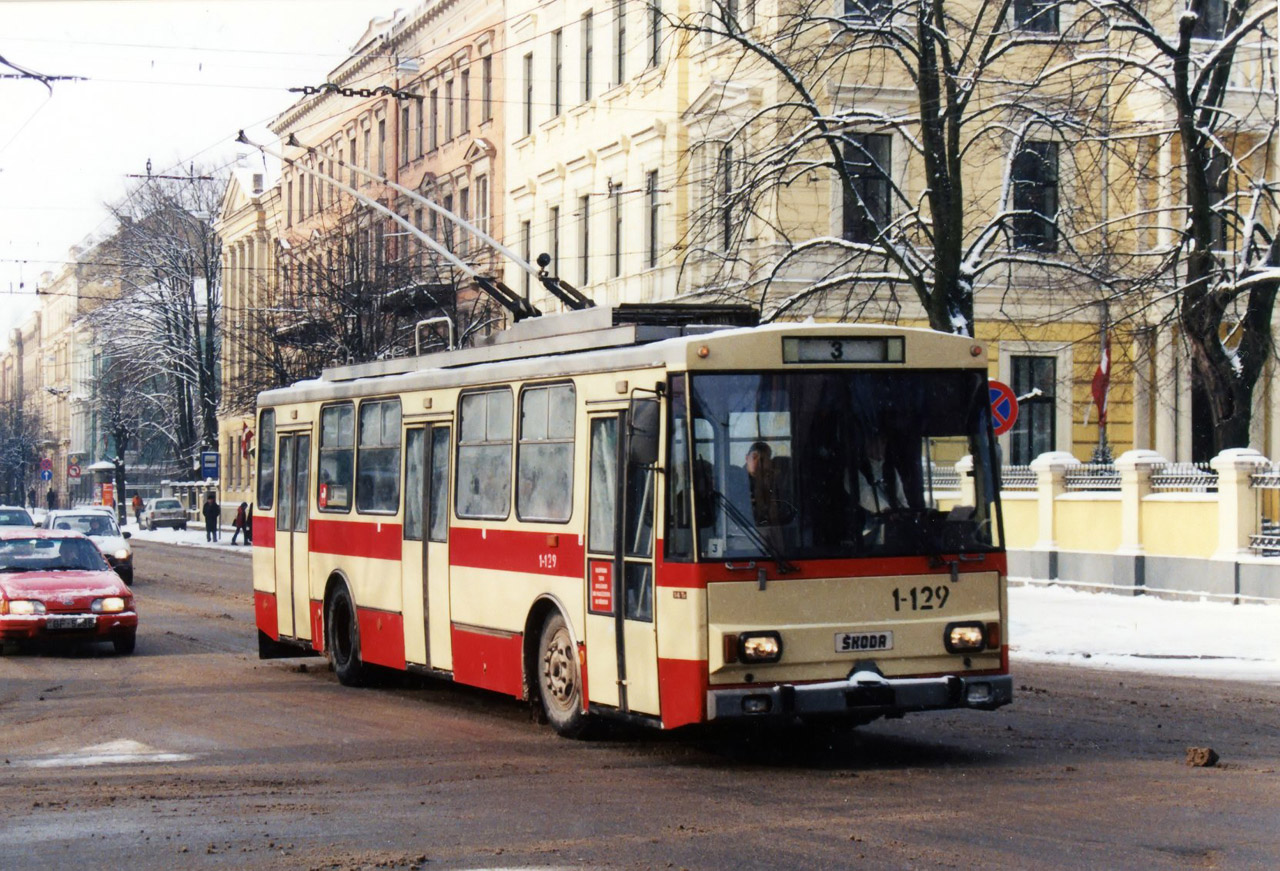 Рига, Škoda 14Tr13/6 № 1-129