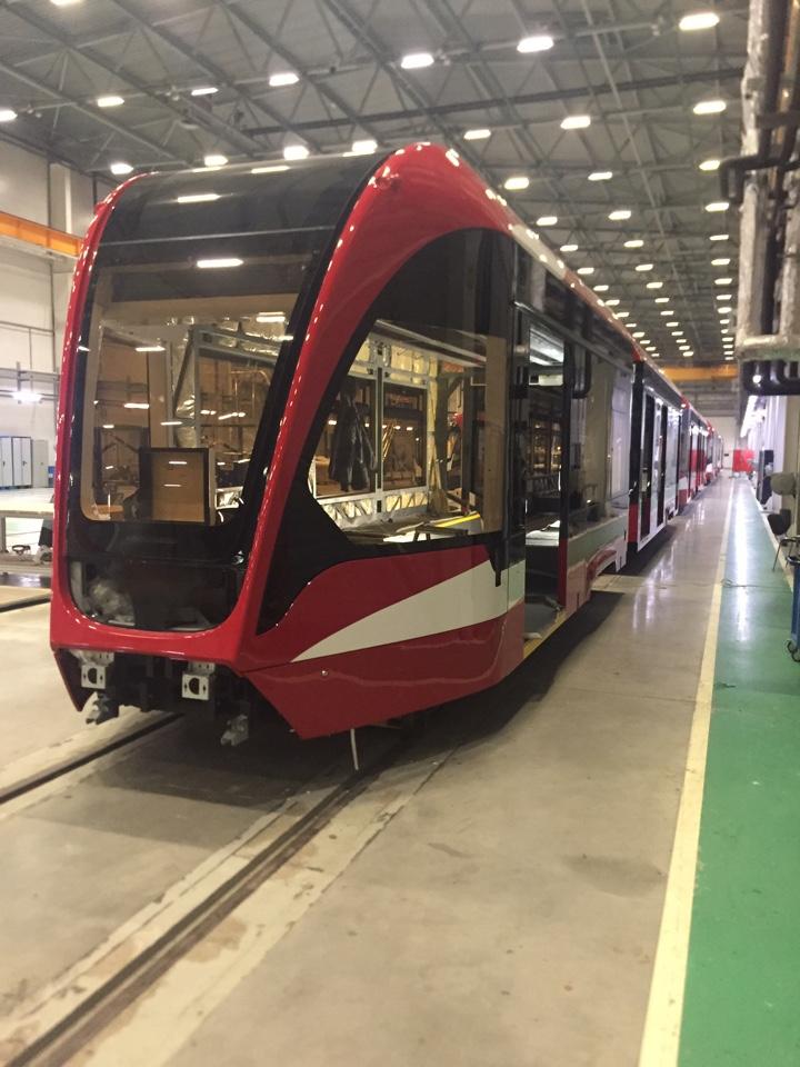 Санкт-Пецярбург — Новые трамвайные вагоны
