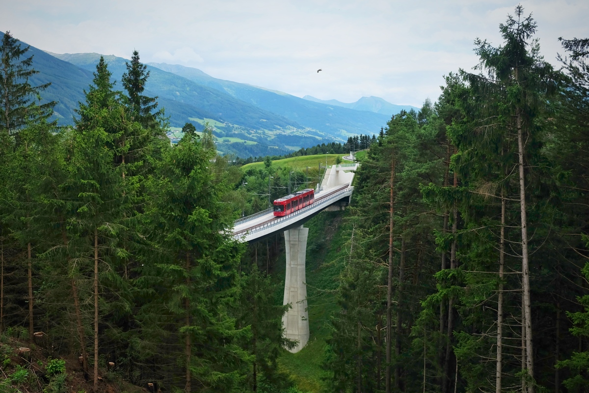 Innsbruck, Bombardier Flexity Outlook # 325; Innsbruck — Stubaitalbahn