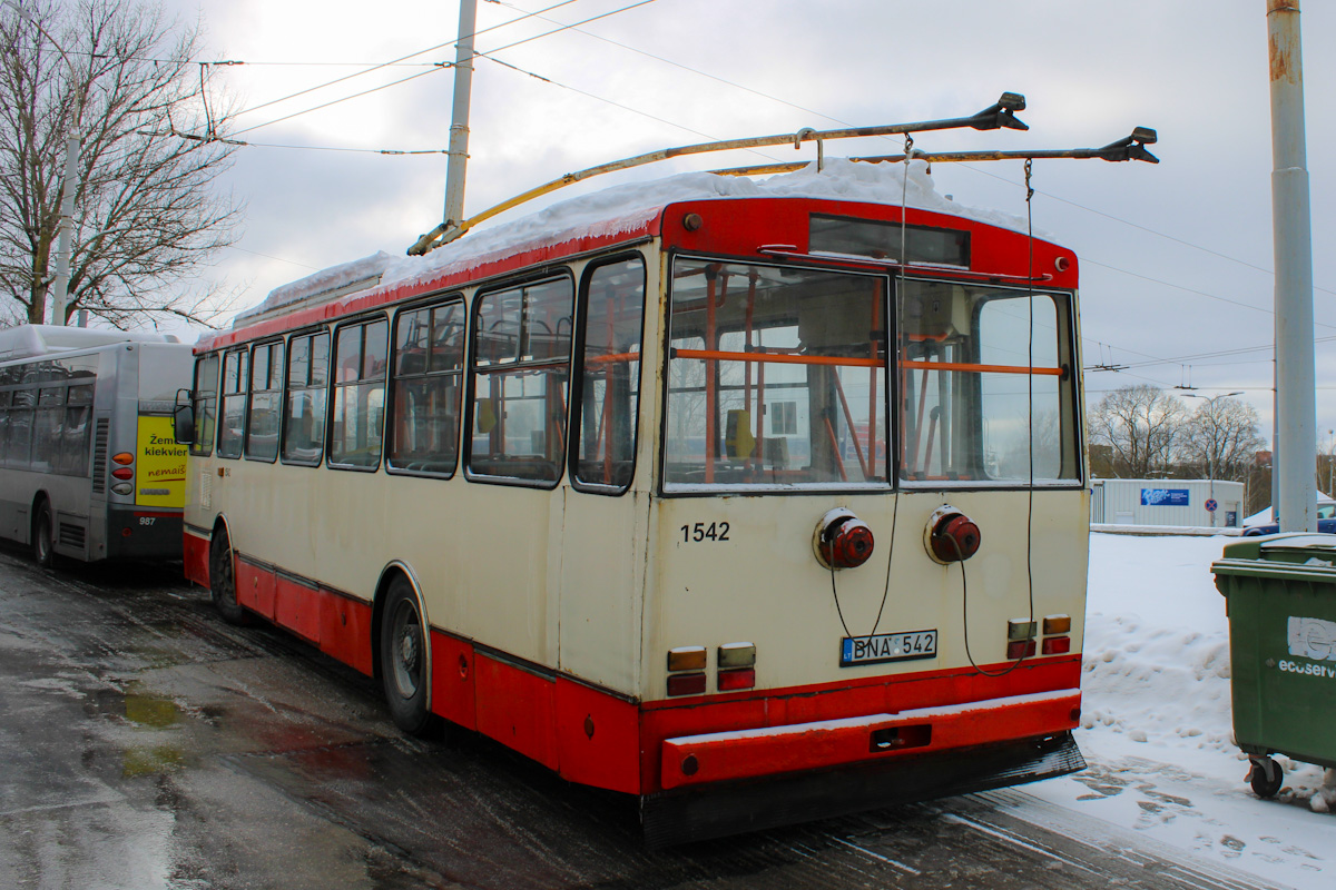 Вильнюс, Škoda 14Tr89/6 № 1542
