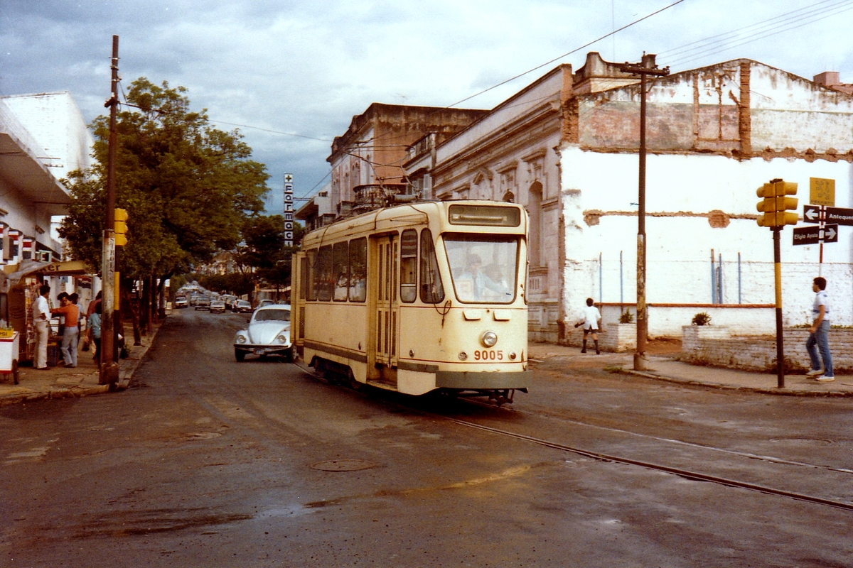 Асунсьон, MIVB/STIB Series 9000 № 9005