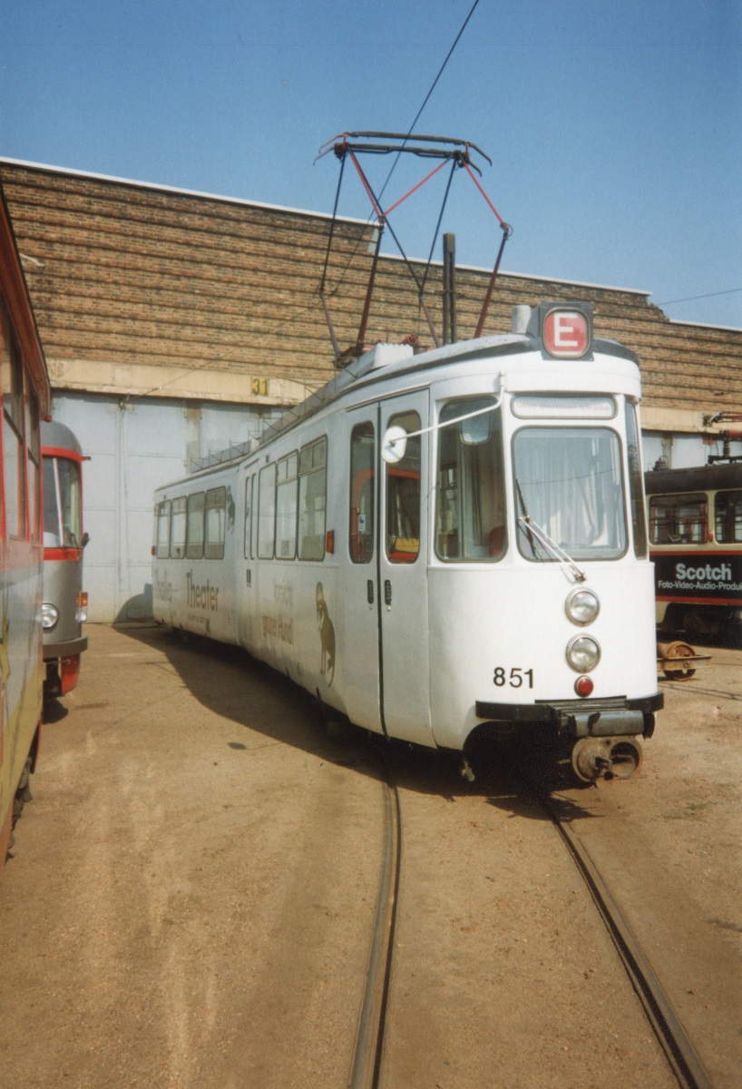 Halle, Esslingen GT4 Nr 851