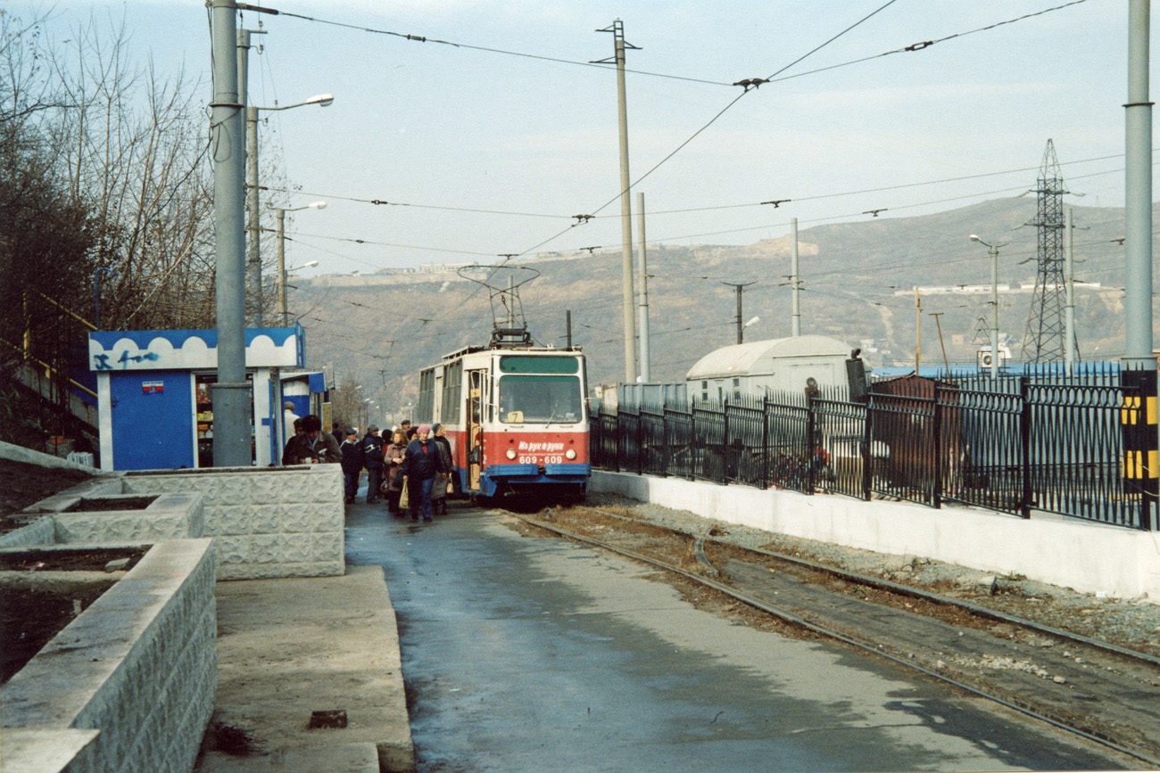 Владивосток, 71-132 (ЛМ-93) № 319; Владивосток — Закрытые маршруты и остатки трамвайной инфраструктуры