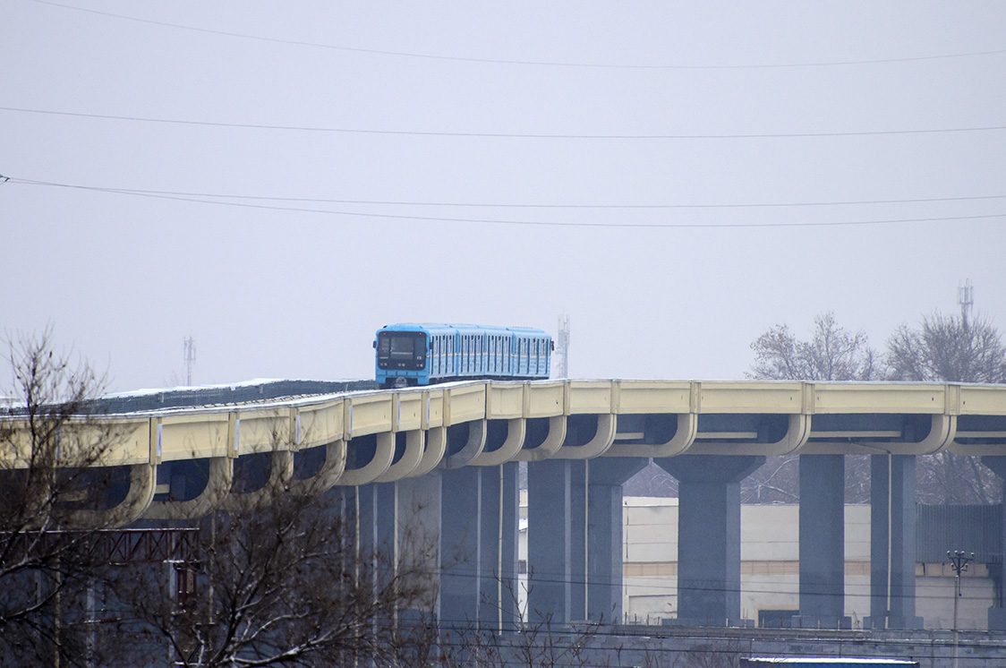 Ташкент — Метрополитен — Чиланзарская линия