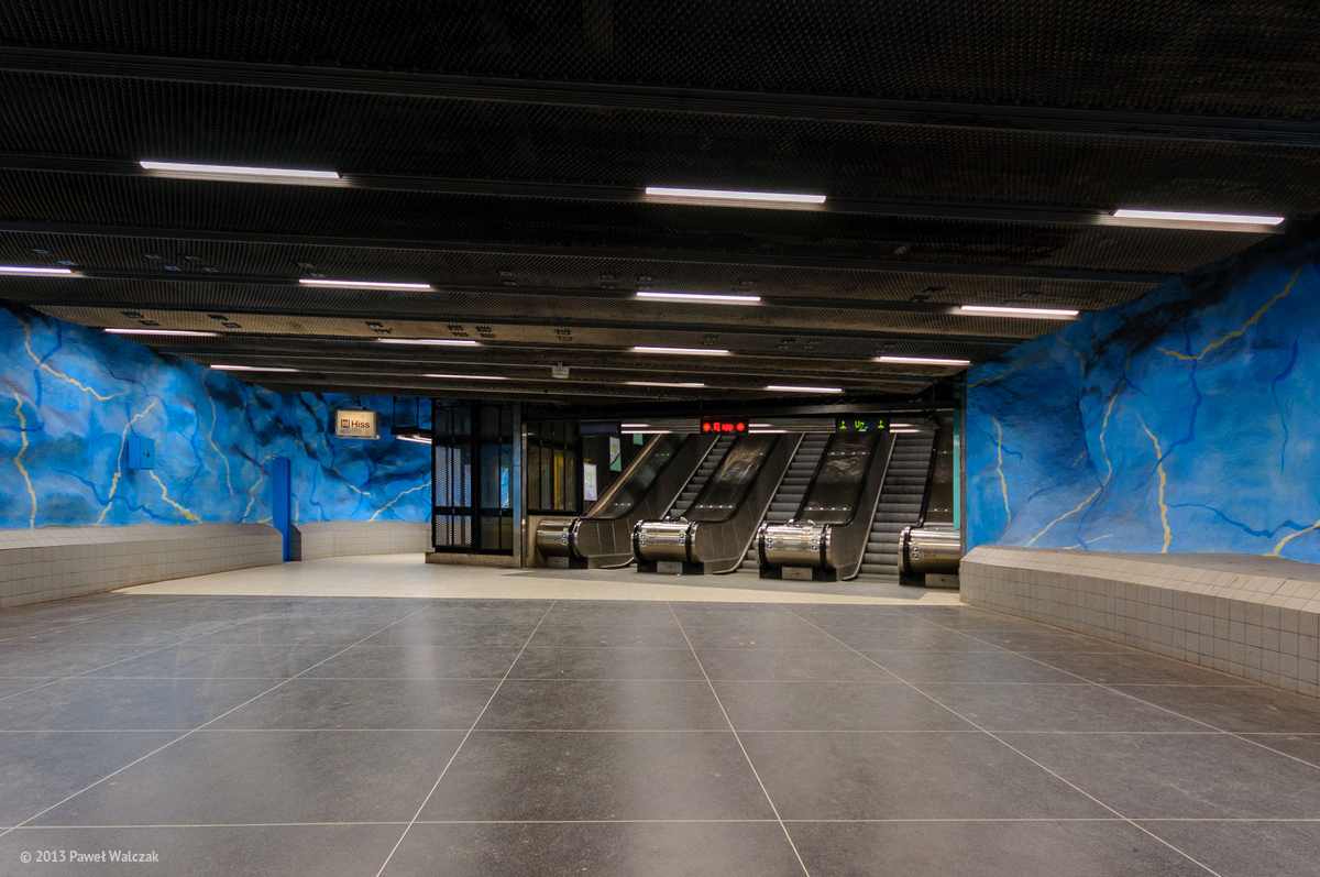 Стокгольм — Tunnelbana — Красная линия | Röda Linjen