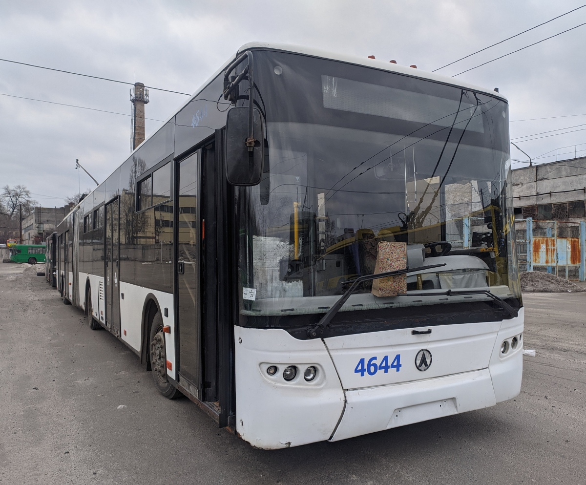 Киев, ЛАЗ E301D1 № 4644