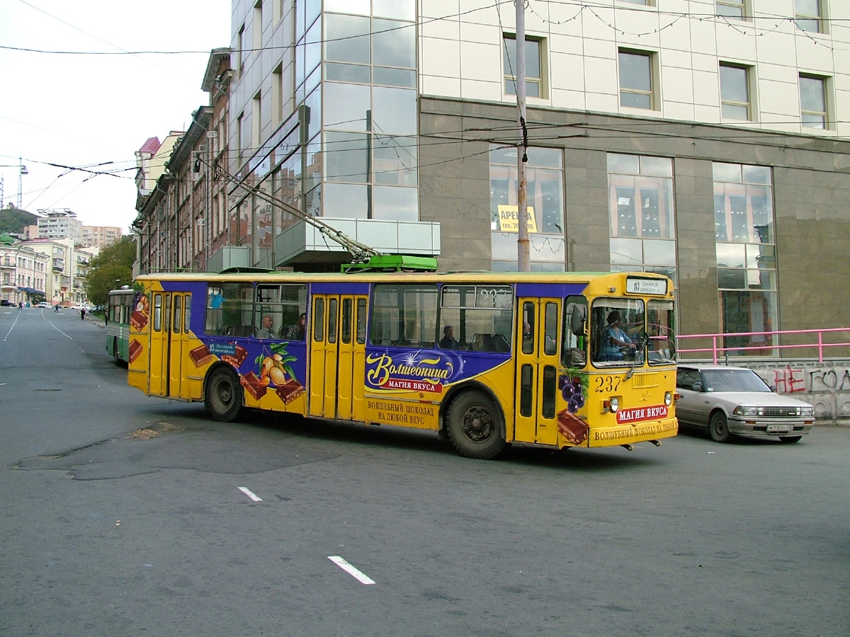Владивосток, ЗиУ-682Г-012 [Г0А] № 237; Владивосток — Закрытые маршруты и остатки троллейбусной инфраструктуры