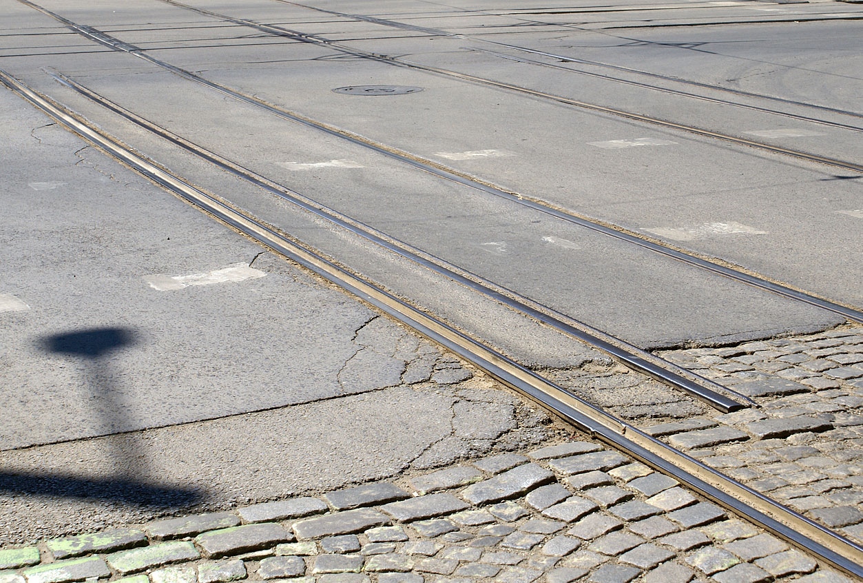 Софія — Демонтирани и закрити линии; Софія — Трамвайна мрежа и инфраструктура