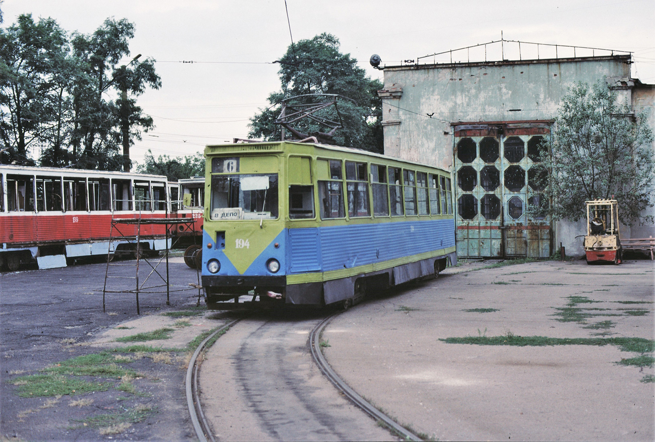 Makiivka, 71-605 (KTM-5M3) nr. 194