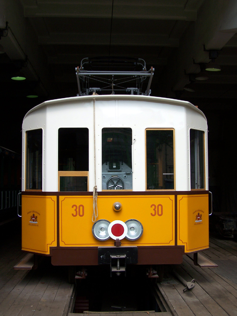 Будапешт, Зубчатый электровоз Winterthur № 30; Будапешт — Зубчатая железная дорога; Будапешт — Трамвайные депо