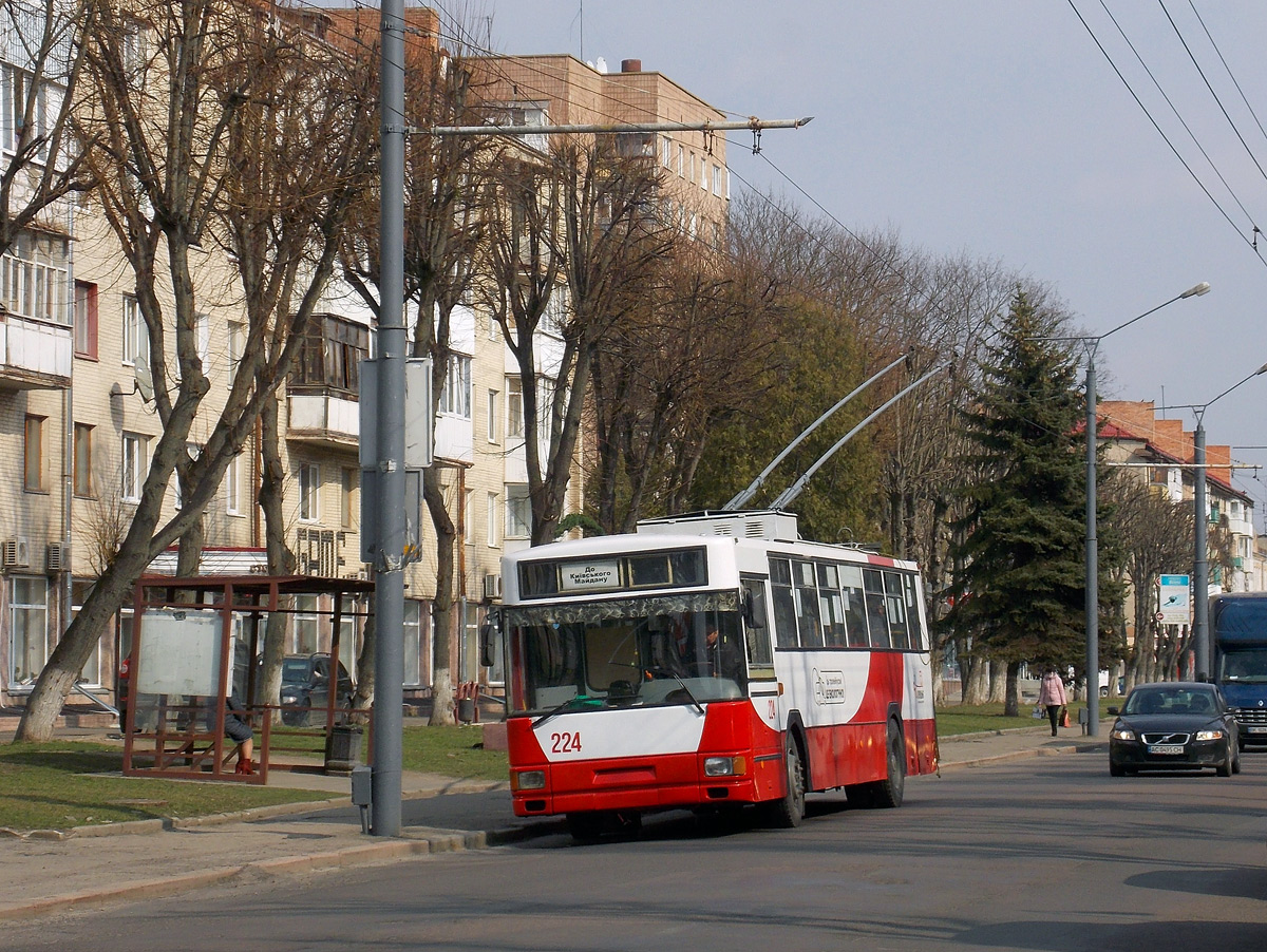 Луцк, MPK/Jelcz 120MT № 224