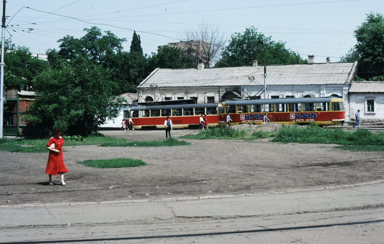 Донецк, Tatra T3SU № 143 (4143); Донецк, Tatra T3SU № 130 (4130); Донецк — Фотографии Matti и Томаса Фишера — 06.1992