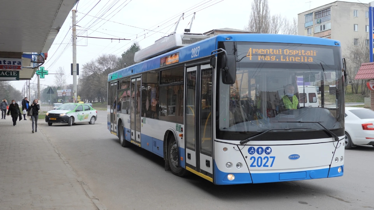 Бельцы, Дніпро Т203 № 2027; Бельцы — Новые троллейбусы Днипро-T203 2021 год