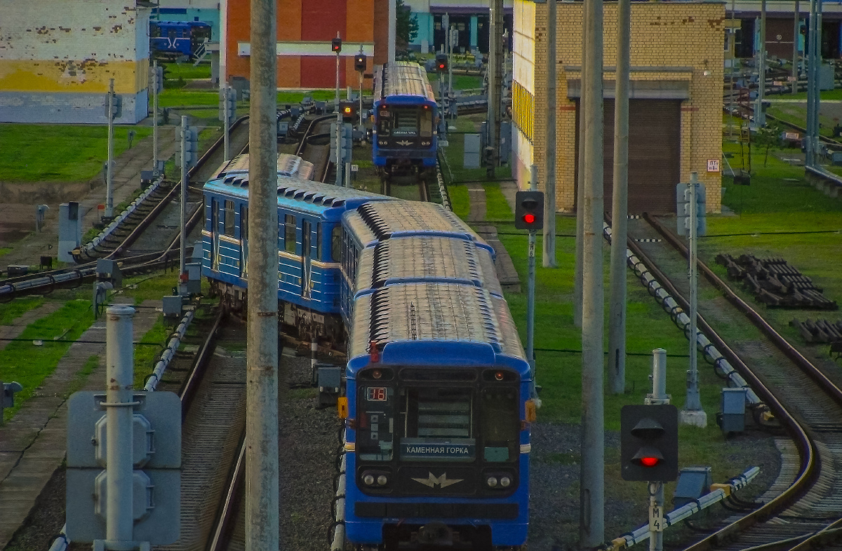 Минск — Метрополитен — [2] Автозаводская линия