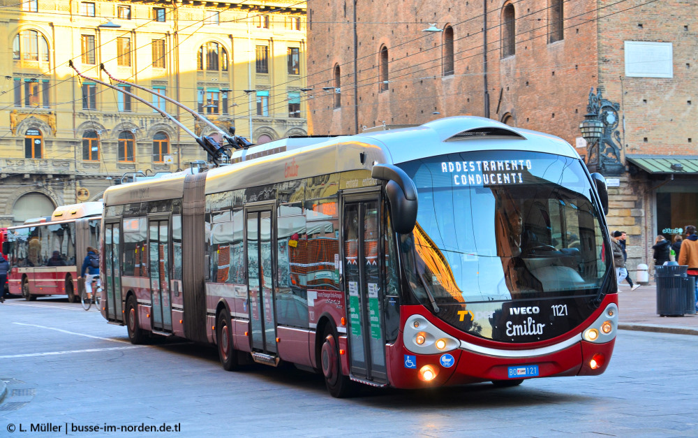 Болонья, Iveco Crealis Neo 18 № 1121