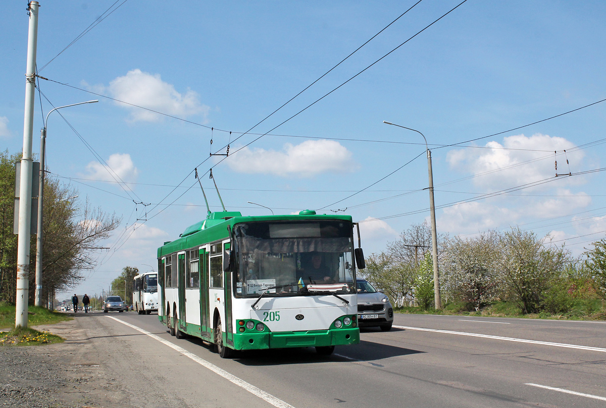 Луцк, Богдан E231 № 205; Луцк — Проводное воскресение, маршруты на с. Гаразджа